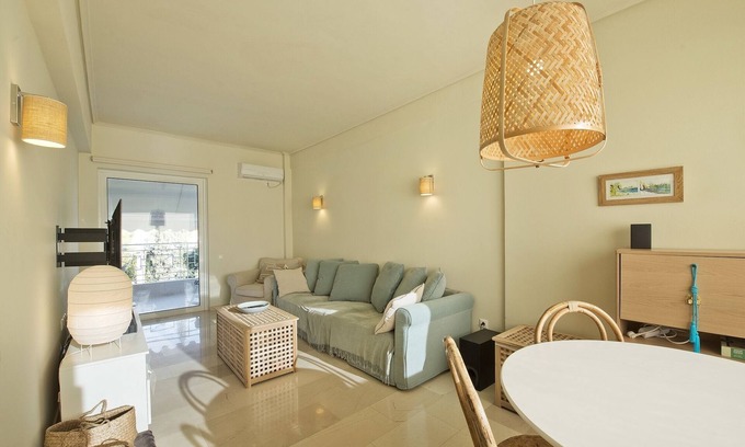Vouliagmeni Apartamento | LucyZen! - Dos Habitaciones Piso, Capacidad 4