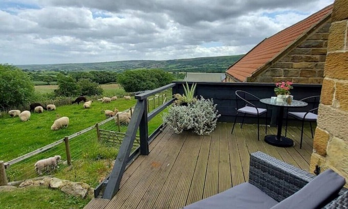 Briggswath Cabaña | Luddie's Country Cottages - Poppy Cottage