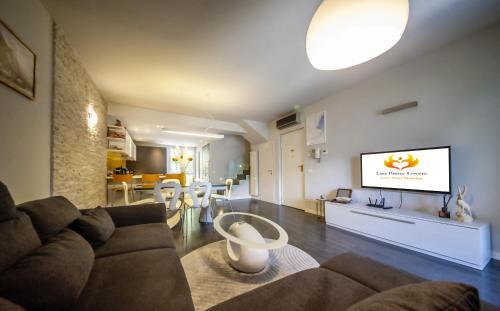 Lovere Casa | Luer Prince