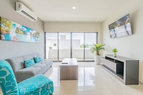 Zona Dorada Apartamento | Lujoso Condominio Tiburon a 3 Cuadras de la Playa