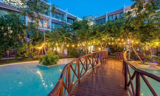La Veleta Condominio | Lujoso Departamento con Jacuzzi Privado