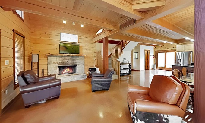 Canyon Lake Casa | Luke Lake Living
