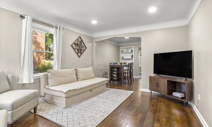 Royal Oak Casa | Lulus Place: Modern Farmhouse minutes from downtown