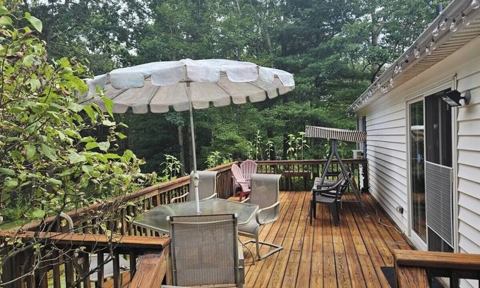 Glen Spey Casa | Lumberland Lodge Nature Escape + Hiking