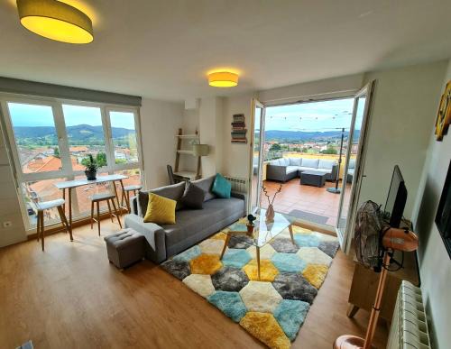 Renedo Apartamento | Luminoso apartamento con gran terraza