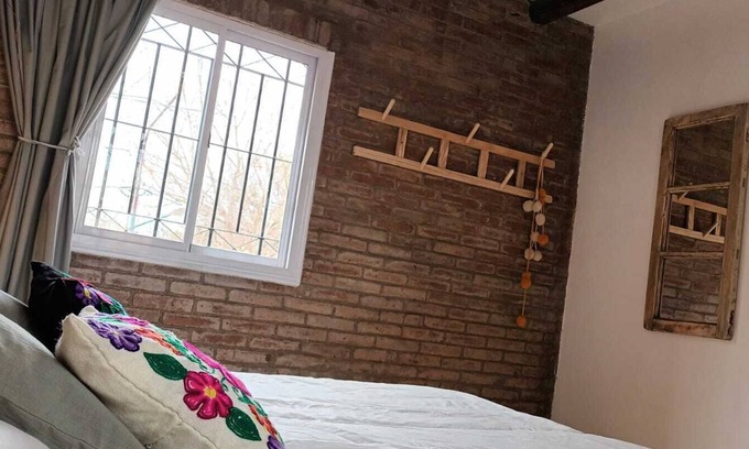 Godoy Cruz Apartamento | Luminoso departamento para 1-3 pnas, con cochera en Godoy Cruz