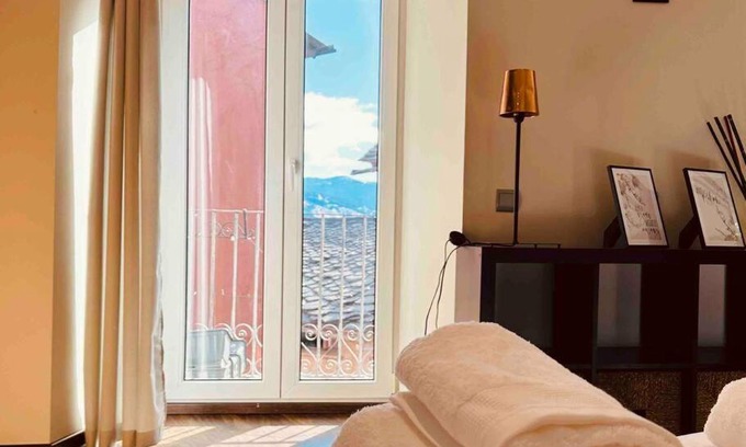 Llivia Apartamento | Luminoso y Céntrico Estudio, Llívia, Cerdanya