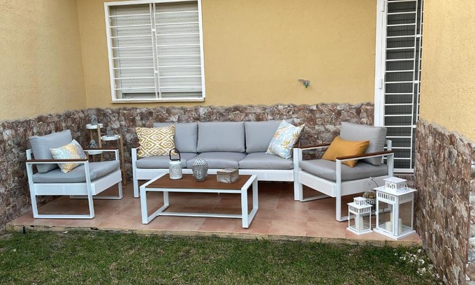 Vera Apartamento | Luminoso y tranquilo apartamento con jardin en campo de Golf Valle del Este