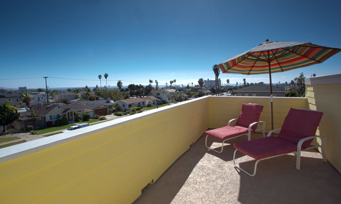 North Pacific Beach Casa | Casa tranquila con piscina compartida, que está cerca de la playa y la bahía!