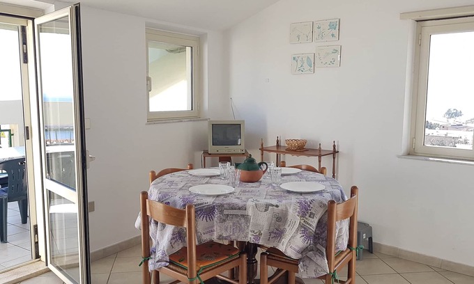 Cala Gonone Casa | VISTAS AL MAR LUMINOSO EN SARDINIA, IDEAL PARA PAREJAS DE AMIGOS Y FAMILIAS!