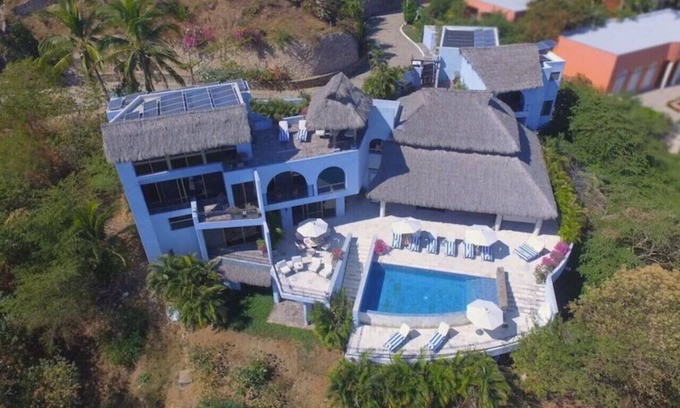 Peninsulas de Santiago Apartamento | Villa frente al mar ubicada en comunidad de lujo en Manzanillo