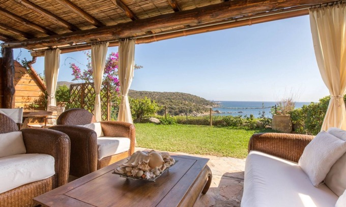 Villasimius Casa | LUNA BAY HOME RETREAT with a view of Porto Luna Bay, 2 km from Villasimius