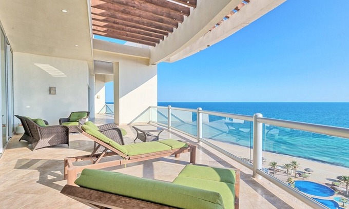 Puerto Penasco Apartamento | Luna Blanca 1201 – Beachfront Bliss Above the Waves