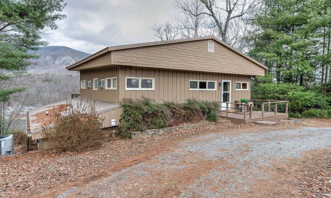 Lake Lure Cabaña | Lure you Inn - Spectacular Mountain and Lake Views