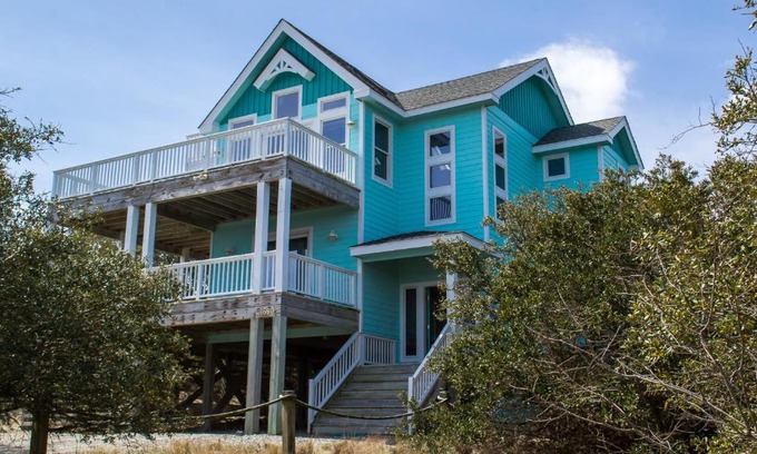 Corolla Casa | Luv Shack