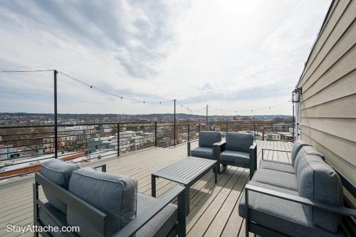 Southeast Apartamento | LUX 3BR Apartment in DC with Rooftop