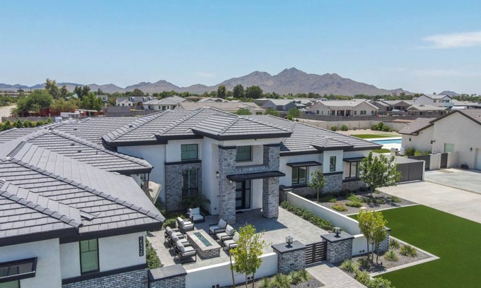Chandler Heights Citrus Casa | Lux Family Villa: Pool/Spa Basketball & Pickleball