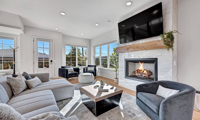 Downtown Casa | Lux Haus Bentonville, Momentary Views & Bike Trail