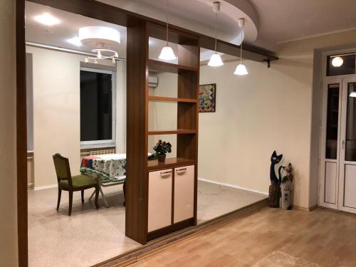 Dnipro Apartamento | Lux in the center with Jacuzzi Most City Area