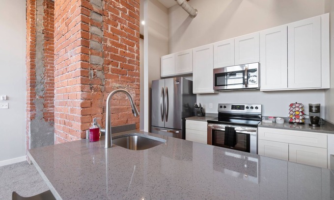 Federal Hill Apartamento | Lux Loft Near Hospital, Schools, Restaurants | 1bd | Garage