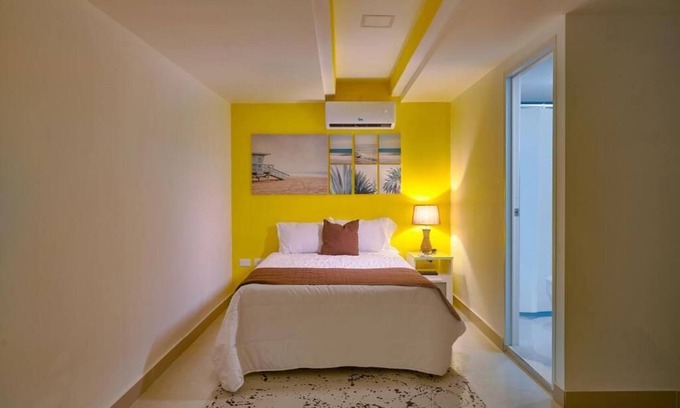 Ciudad Universitaria Apartamento | Lux on Sky: Jacuzzi with a 180-degree view of the sea