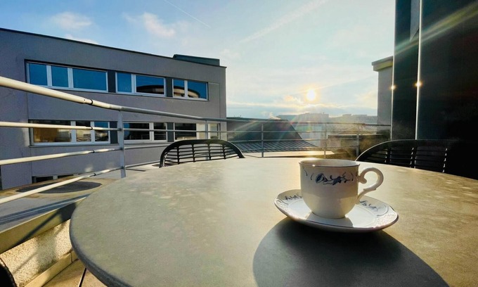 Gare Apartamento | Lux Penthouse - Terrace, Gym & Parking