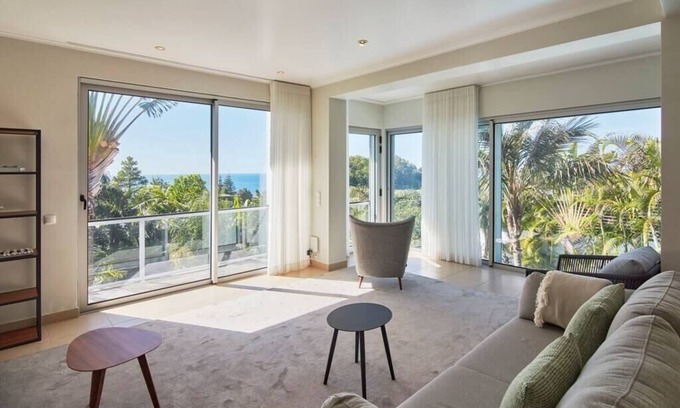 Ponta Delgada Villa | Luxury City House