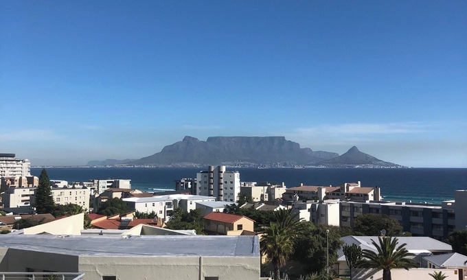 West Beach Cabina | Lux Room! Welcome to our charming guesthouse in Cape Town
