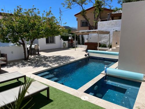 Vallirana Casa | Lux Spa 2 Barcelona