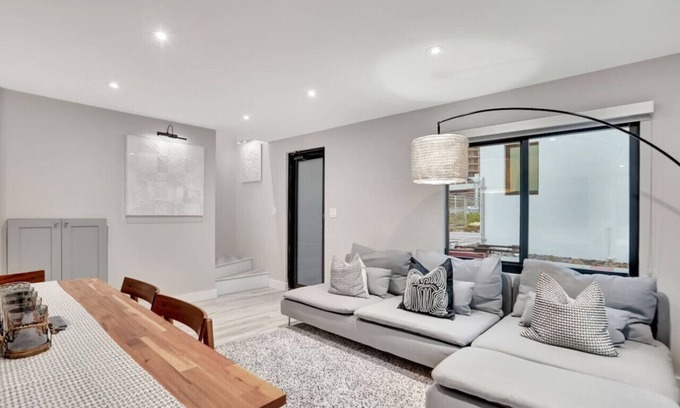Central Beach Villa | Lux Villa - 3br/2ba off Las Olas