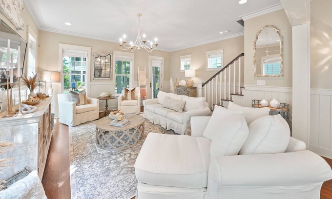 Watercolor Casa | LUX Watercolor 4 BD, Beach Club PF, Pool Golf Cart