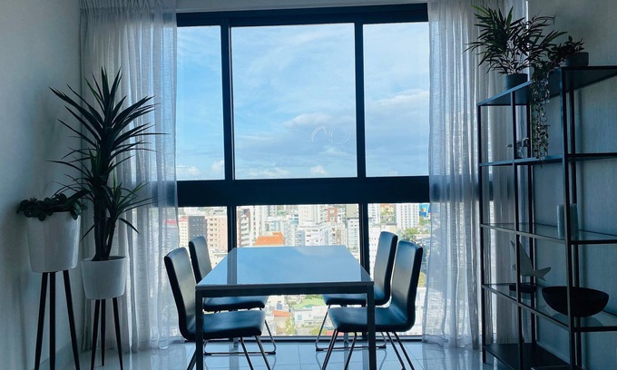 Yolanda Morales Condominio | Lux2br*view*pool*Gym*yellowkey