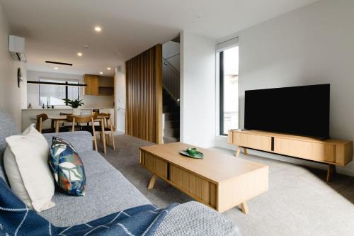 Wellington Apartamento | Luxe 3BR, 2Bath Townhouse w Private Garage in CBD