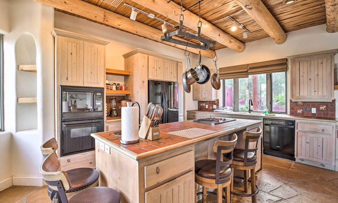 Borrego Springs Casa | ¡NUEVO! Adobe Retreat w / Mountain & Golf Course Views!
