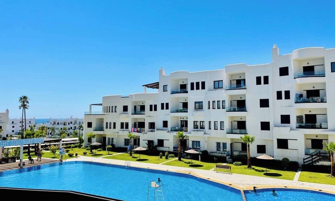 Marina Smir Apartamento | Luxe Appartement in Marina Smir, Loopafstand van Kabila Beach, Wifi en Airco!