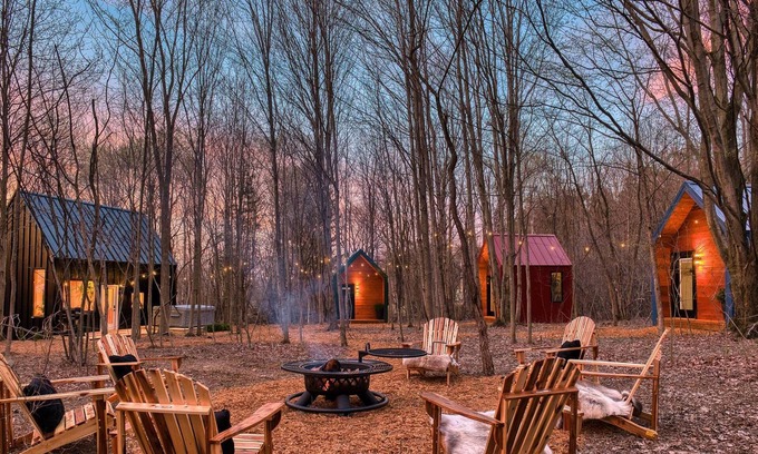 Portland Cabina | Luxe Cabin /Hot Tub / EV Charger