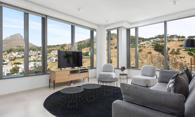 Bo'Kaap Apartamento | Luxe De Waterkant Apartment | WiFi | Views