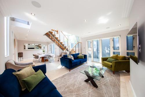 Ballsbridge Casa | Luxe Dublin 4 Retreat with 3 Bedrooms