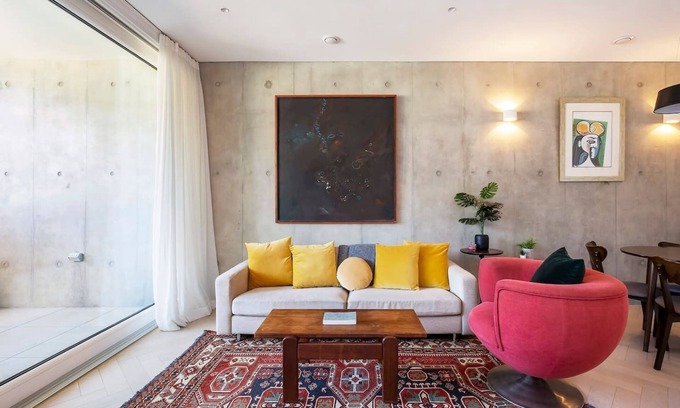 Alexandria Apartamento | Luxe Eco Suite in Australias Greenest Building