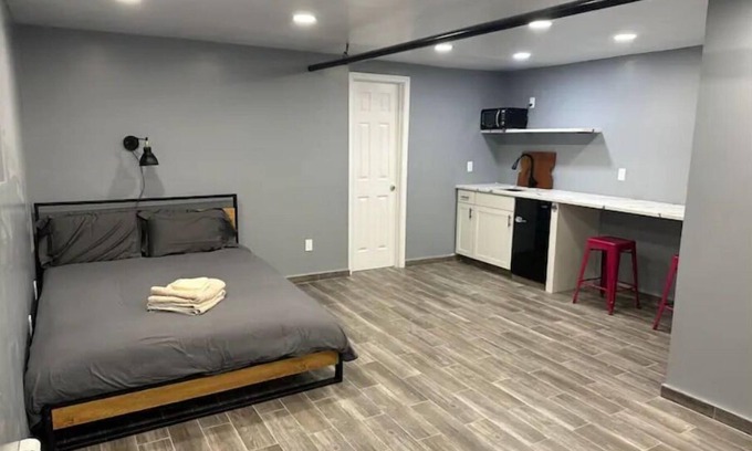 East Flatbush Apartamento | Luxe Ground Floor Living