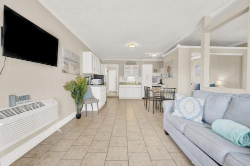 Lynn Haven Casa | Luxe Guest Suite Near The Emerald Coast of PCB