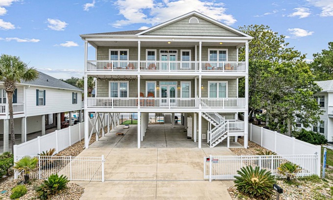 Ash Casa | Luxe Home|50 Steps to Beach|Htd Pool|Elevator|Putting Green