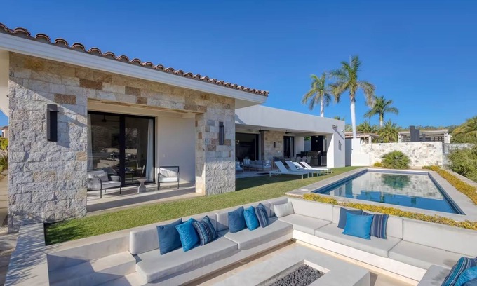 San Jose del Cabo Villa | Luxe Kid Friendly Villa w/Pool, Housekeeping & Golf Cart. Access to Dunes Club.