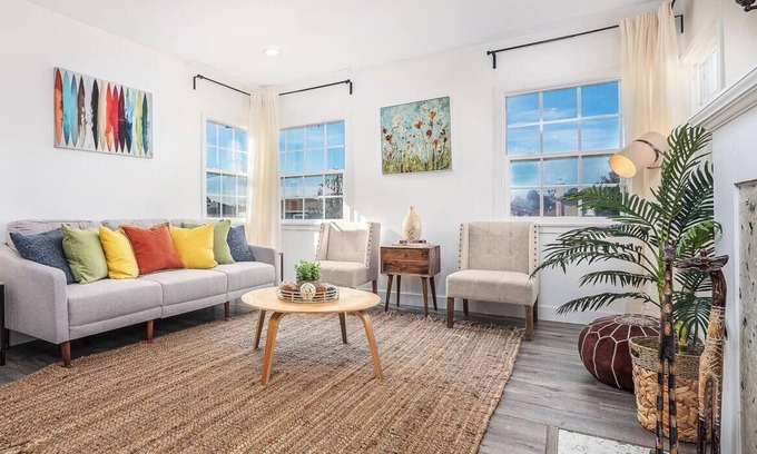 View Park-Windsor Hills Casa | LUXE LA GREEN OASIS - A MILLION DOLLAR HOUSE EXPERIENCE IN LA