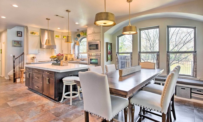 Flower Mound Casa | Spacious Luxury Home on 1 Acre + Pond!