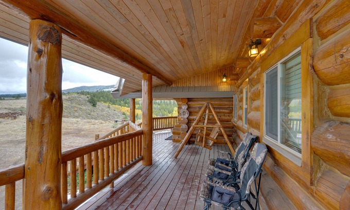 Madison County Cabina | ¡NUEVO! Teton Mtn Luxe Lodge: ¡Retiro grupal grande!