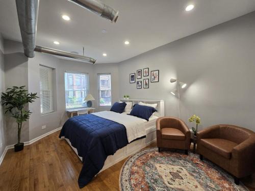 Woodlawn Apartamento | Luxe Loft vibe with King Suite - 4BR 3Ba