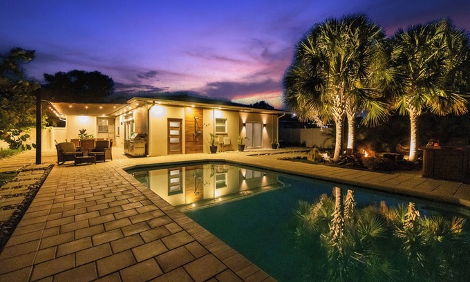 Riverside Heights Casa | Luxe MCM Hideaway w/ Pool, Sauna, Hot Tub, Fire Pit & Tropical Garden