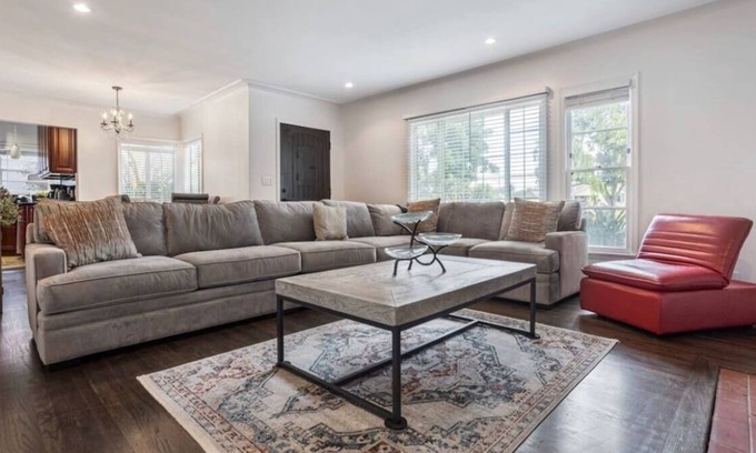 Old Town Casa | Luxe Monthly Rental in Torrance near Beaches