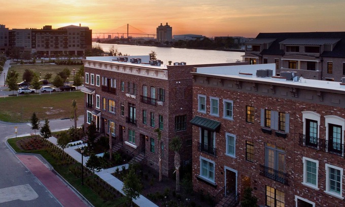 Hitch Village - Fred Wessels Homes Casa | Luxe New Construction with River View, Pool Table